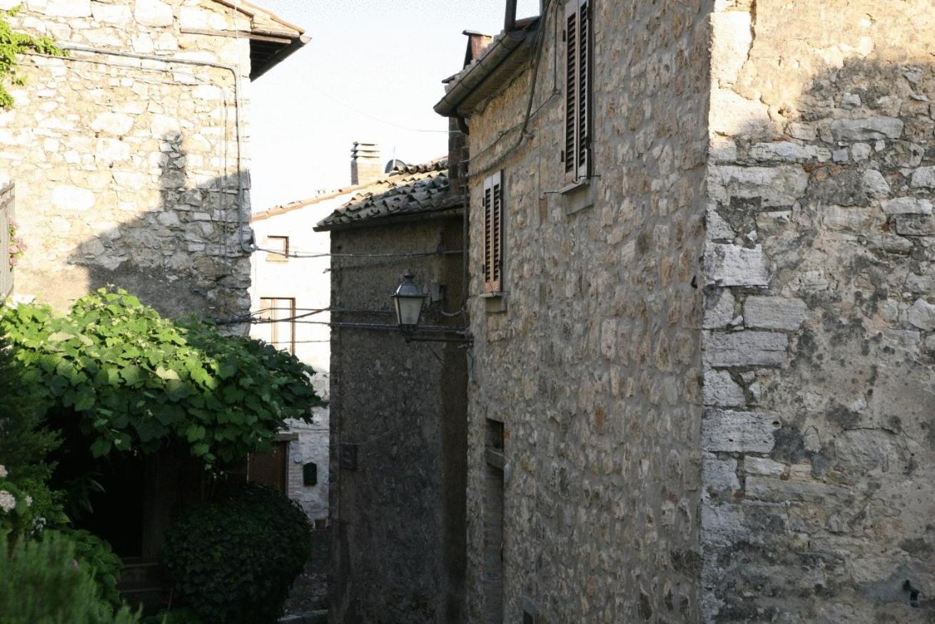 فندق Locanda La Pieve Semproniano المظهر الخارجي الصورة