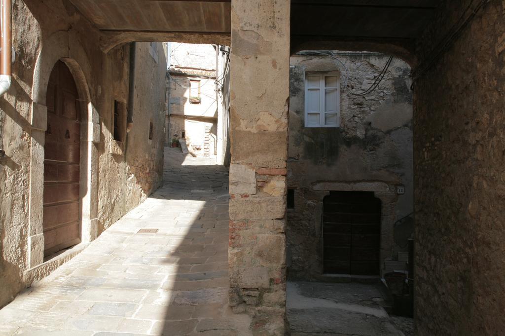 فندق Locanda La Pieve Semproniano المظهر الخارجي الصورة