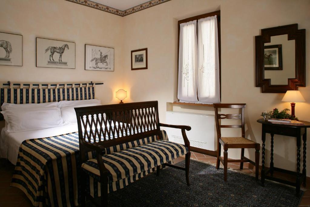 Locanda La Pieve Semproniano الغرفة الصورة